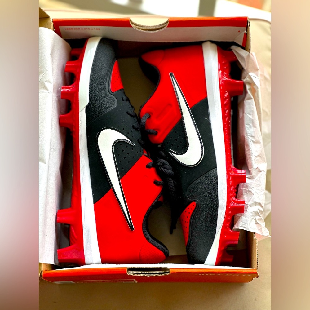 Boys Youth Nike cleats baseball Alpha Huarache Red black